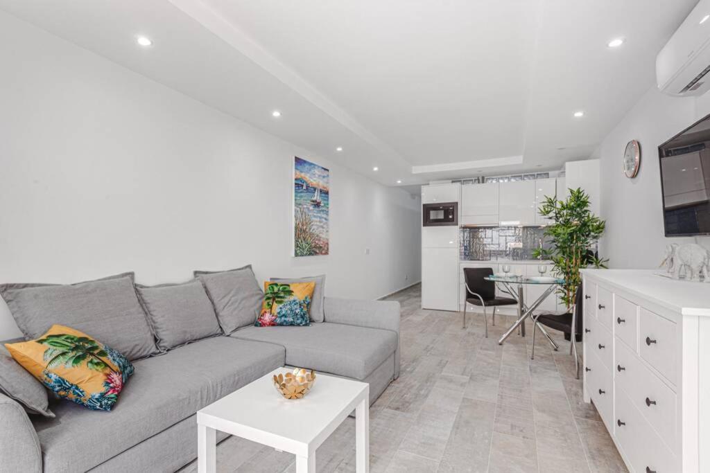Tenerife Royal Gardens One Bedroom Apartment Playa de las Americas  Exterior foto